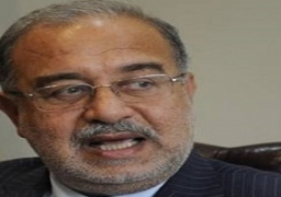 عقد المهندس شريف اسماعيل اجتماعا مع المحافظ والقيادات التنفيذية بالمدينة، بحضور وزراء الاسكان