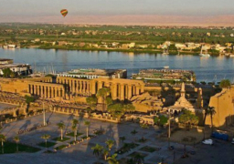 محافظ الأقصر يتفقد الأماكن المقترحة لإنشاء مركز مؤتمرات ودار أوبرا