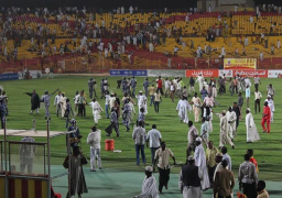 الأمن السوداني يلغي مباراة القمة بين الهلال والمريخ لدواع أمنية