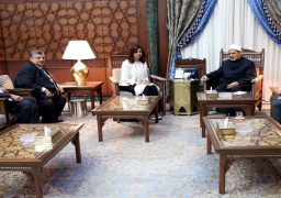 الإمام الأكبر يبحث مع وزيرة الهجرة أوجه التعاون لخدمة المصريين بالخارج