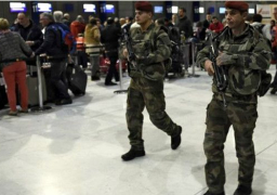 الشرطة الفرنسية تجلي متظاهرين من ساحة “لاربوبليك” بباريس