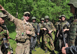 القوات الأمريكية تبدأ الشهر الحالي تدريب 6 كتائب للجيش الأوكراني