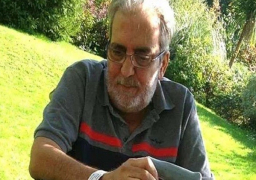 وفاة المعارض السوري وحيد صقر في لندن