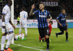 انتر ميلان يخطف صدارة الدوري الايطالي برباعية في مرمى فروسينوني