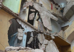 انهيار جزئي بعقار بالفجالة .. وانقاذ 7 اشخاص من تحت الانقاض