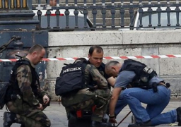 مقتل مشتبهين بينهما انتحارية بحملة أمنية واسعة شمالي باريس