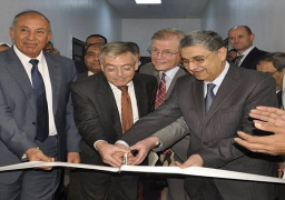 بالصور…..شاكر يفتتح أكبر محطة لإنتاج الكهرباء من الرياح بالشرق الأوسط بقدرة 200 ميجاوات