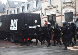 متحدث: 50 من ضباط مكافحة الإرهاب الفرنسيين سيتجهون فورا لمالي