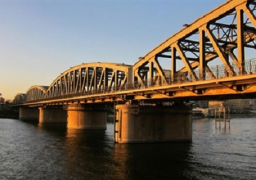 محافظ قنا: غلق كوبري السكة الحديد لإجراء أعمال الصيانة