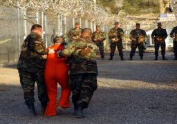 البنتاجون : سنمضي قدما نحو إغلاق معتقل جوانتانامو