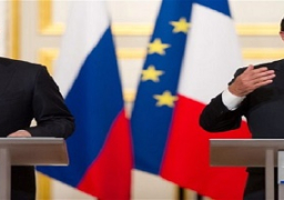 هولاند يؤكد لبوتين ضرورة “تشكيل تحالف واسع” ضد تنظيم داعش