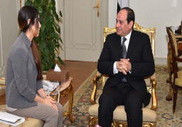الرئيس السيسي يرحب بالمواطنة العراقية الأزيدية التي تخلصت من أَسر داعش.. ويؤكد وقوف مصر إلى جانب الشعب العراقي