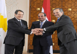 السيسي: القمة الثلاثية أكدت إصرارنا على المضي قدما في مخططات التنمية