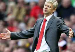 المدير الفني لفريق الأرسنال يعد بضم صفقات جديدة في يناير