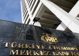 المركزي التركي يبقي أسعار الفائدة دون تغيير في خطوة مفاجئة