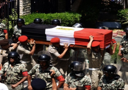 تشييع جثمان شهيد العريش بمسقط رأسه بكفر الشيخ