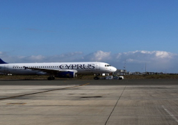 روسيا تبحث مع قبرص إمكانية استخدام مطاراتها في الحالات الطارئة