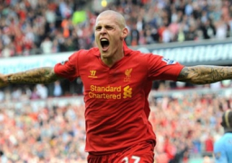 الإصابة تغيب سكرتل مدافع ليفربول 6 أسابيع