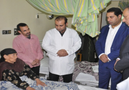 بالصور .. محافظ الجيزة: صلب عقار فيصل المنفجر و10 الاف جنيه لأسرة المتوفى و4 للمصاب