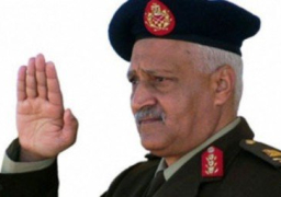 محافظ السويس الجديد يبدأ أول أيام عمله بتفقد الشوارع قبل دخول مكتبه