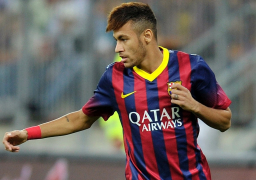 نيمار المتألق يتعرض لاصابة طفيفة فى الساق