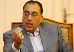 وزيرالاسكان ومحافظ القاهرة يسلمان 2472 وحدة بمشروع الاسكان الاجتماعى بالسلام