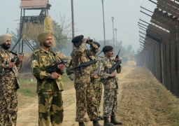 الهند وباكستان تتفقان على الالتزام بوقف اطلاق النار بين شطري إقليم كشمير