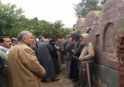 أهالى البحيرة يشيعون 3 جثامين من ضحايا غرق المعدية بكفر الشيخ