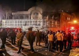 إيران تعتقل 3 أشخاص يشتبه في قيامهم باقتحام السفارة السعودية بطهران