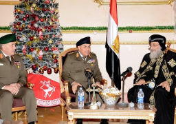 وزير الدفاع ورئيس الأركان يزوران الكاتدرائية لتهنئة البابا تواضروس