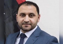 الحكومة الليبية تحذر من نفاذ مخزون الدقيق وتحمل البنك المركزي والأمم المتحدة المسؤولية