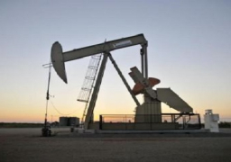 النفط يرتفع 6 % وسط رهان على تراجع الإنتاج الصخري