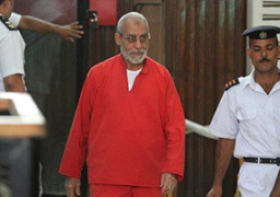 8 فبراير..أولى جلسات إعادة محاكمة بديع وقيادات الإخوان في “غرفة عمليات رابعة”