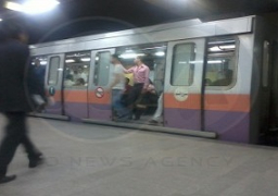 توقف حركة قطارات الخط الثاني للمترو بسبب عطل فني بمحطة العتبة