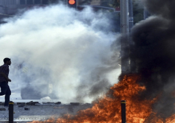 ثلاثة قتلى على الاقل بالانفجارات في وسط جاكرتا