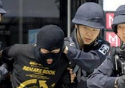 كوريا الشمالية تعتقل أمريكيا لارتكابه «عملاً عدائيا»