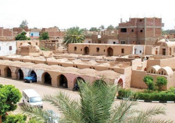 محافظ الأقصر يعلن بدء مشروع حماية وترميم التراث المعماري لقرية “حسن فتحي”