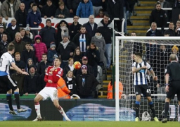 نيوكاسل ينتزع التعادل من مانشستر يونايتد