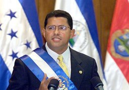 وفاة رئيس السلفادور الأسبق فرانسيسكو فلوريس عن عمر يناهر 56 عاما