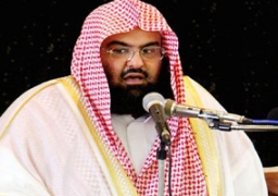 إمام المسجد الحرام: الإسلام دين السلام