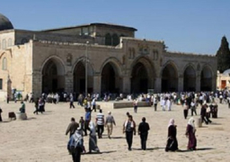 مستوطنون يقتحمون الأقصى مجددا وسط حراسة شرطة الاحتلال الإسرائيلي