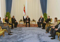 السيسي يلتقى سكرتير عام الكوميسا بشرم الشيخ
