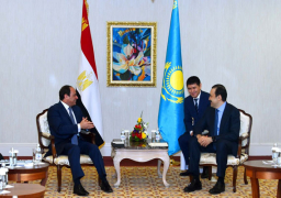 السيسي يجتمع مع رئيس وزراء كازاخستان
