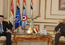 الفريق أول / صدقى صبحى يستقبل وزير الدفاع القبرصى ..