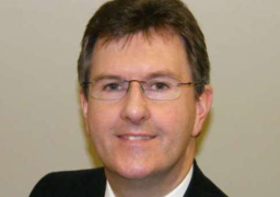 المبعوث التجاري لرئيس الوزراء البريطاني يبدا زيارتة بالقاهرة لتعزيز الروابط التجارية بين البلدين