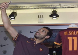 النجم المصري صلاح يحتل المركز الثاني في قائمة القمصان الأكثر مبيعا للاعبي روما