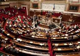 اليوم.. البرلمان الفرنسى يصوت على تمديد الطوارئ لثلاثة أشهر إضافية