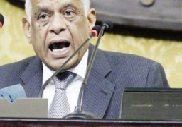 انسحاب نائب من قاعة البرلمان .. ورئيس المجلس يرفع الجلسة بعد مشادات بين النواب