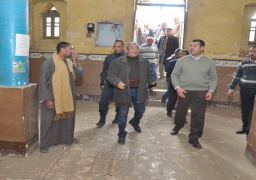 بالصور .. محافظ أسيوط يقرر بدء العمل بإعادة بناء مسجد الشيخ حسن زناتي بمركز أبنوب