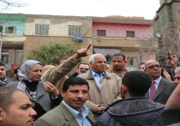 بالصور .. محافظ القاهرة يتفقد إزالات منطقة تل العقارب بالسيدة زينب